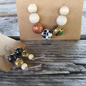 New handmade Necklace and earrings set